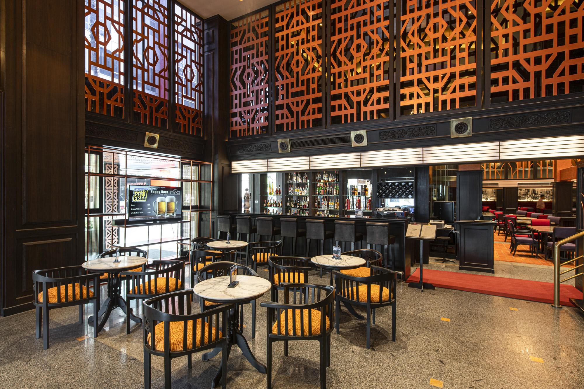 Manhattan Hotel بانكوك المطعم الصورة