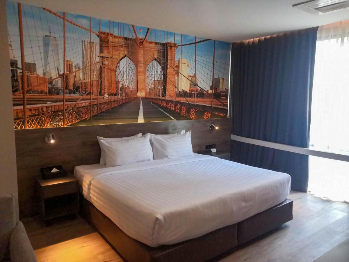 Manhattan Hotel بانكوك المظهر الخارجي الصورة