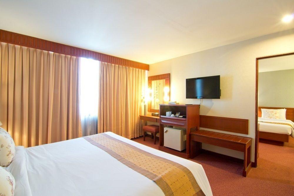 Manhattan Hotel بانكوك المظهر الخارجي الصورة